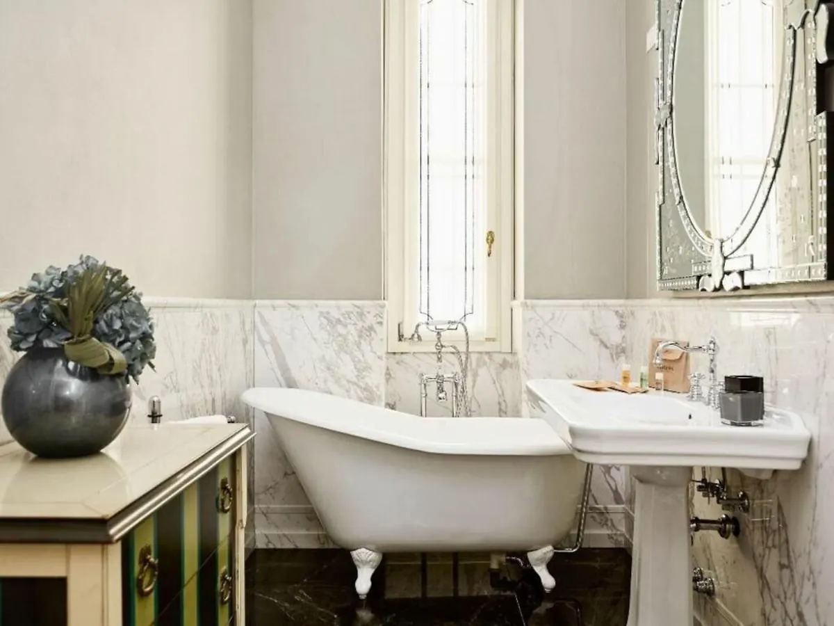 Vallazze Luxury By Halldis Milan 0*,