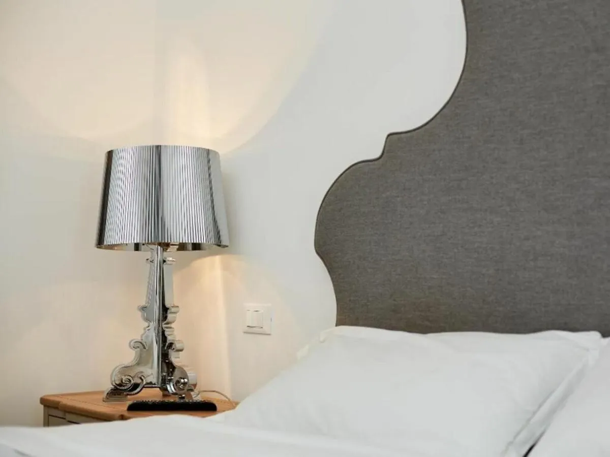 Vallazze Luxury By Halldis Milan Apartment