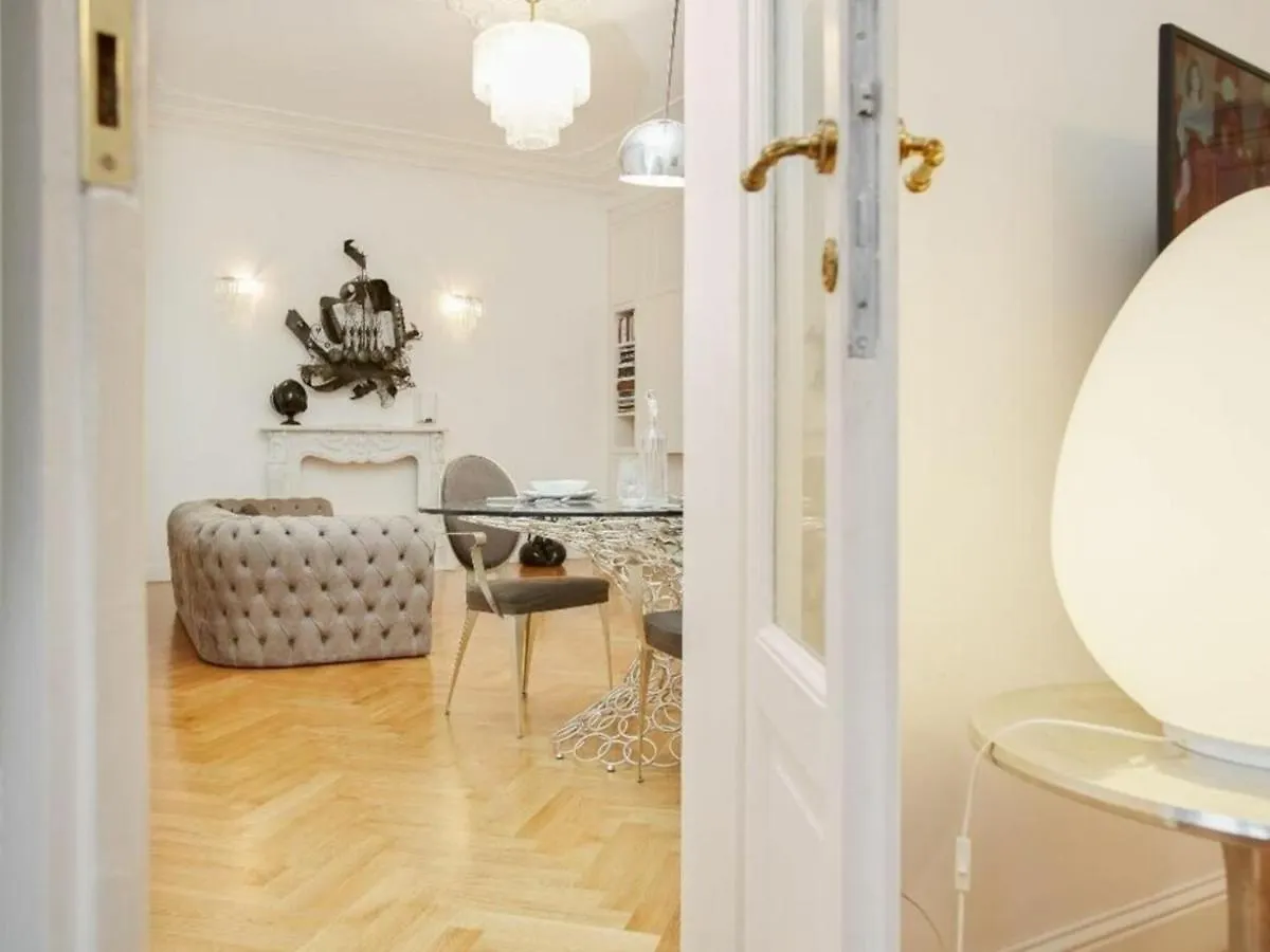 Apartment Vallazze Luxury By Halldis Milan