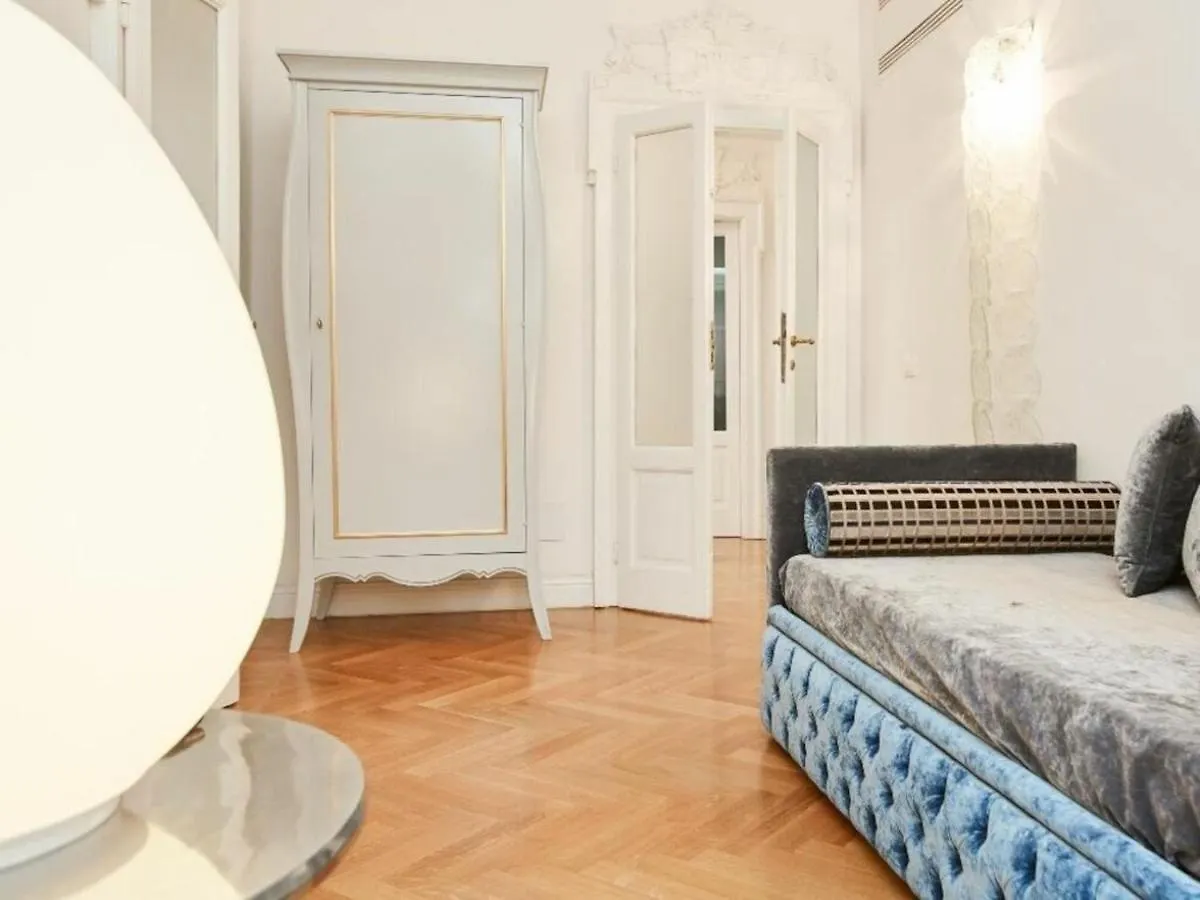 Vallazze Luxury Halldis Apartment Milano